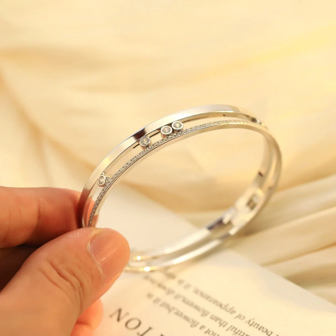 [Shinejoy]Move Romane Diamond Bangle Bracelet