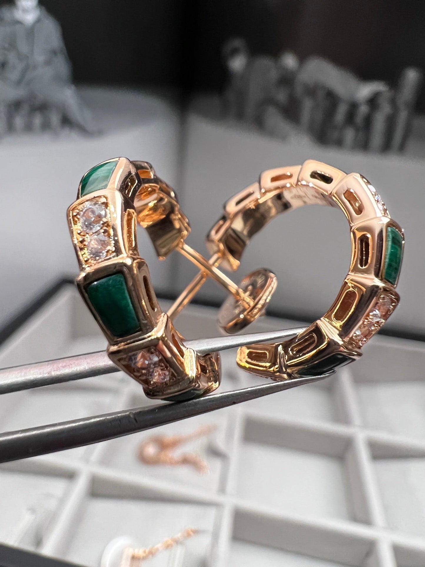 [Shinejoy]SERPENTI MALACHITE PINK GOLD EARRINGS