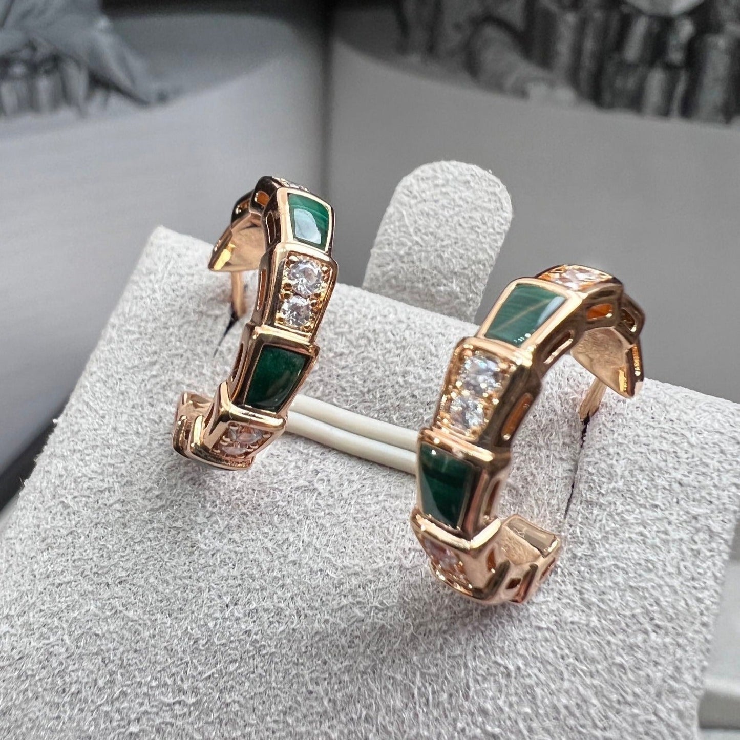 [Shinejoy]SERPENTI MALACHITE PINK GOLD EARRINGS