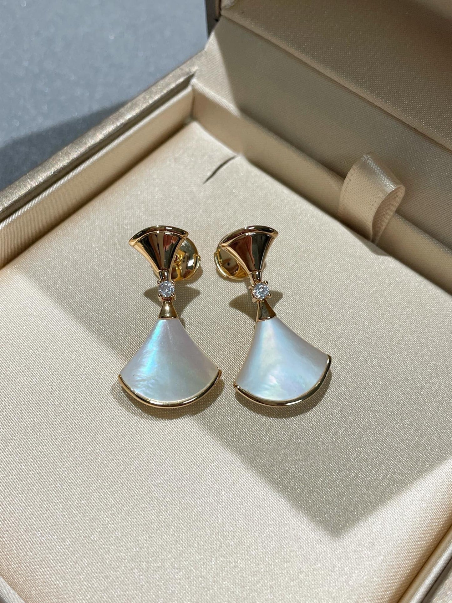 [Shinejoy]DREAM MOP 1 DIAMOND EARRINGS
