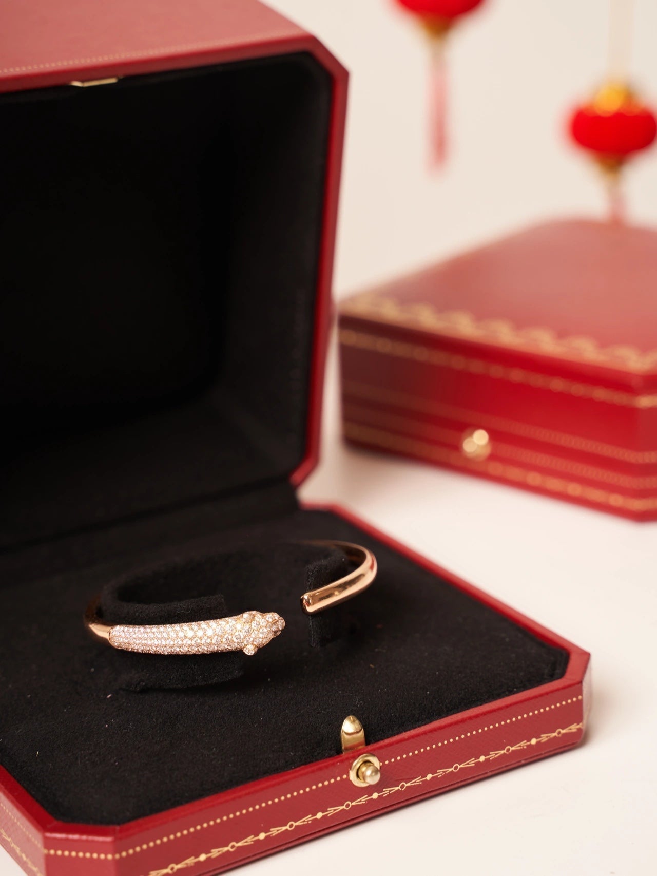 [Shinejoy]PANTHERE ROSE GOLD DIAMOND OPEN BRACELET