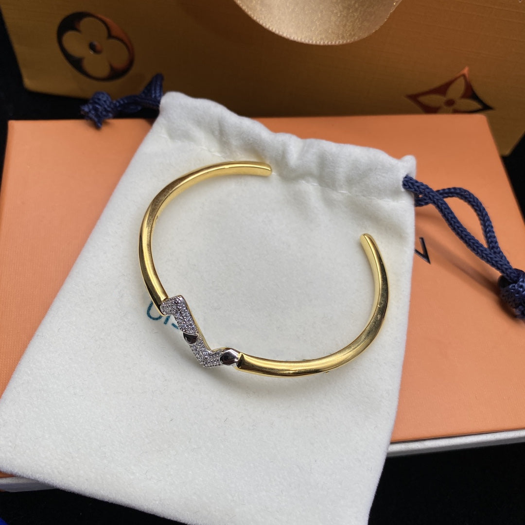 [Shinejoy]VOLTE UPSITE DOWN DIAMOND GOLD OPEN BRACELET
