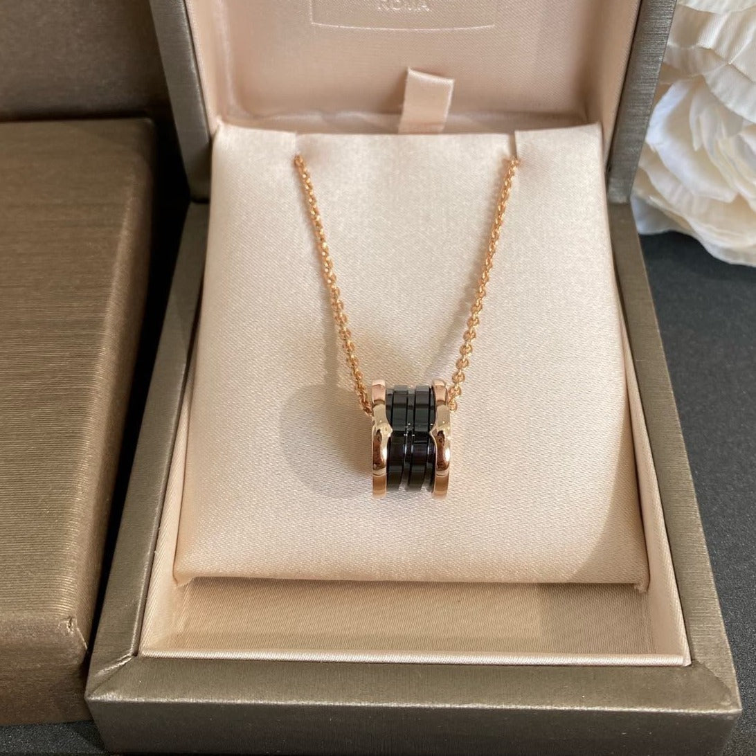 [Shinejoy]ZERO 1 BLACK CERAMIC PINK GOLD NECKLACE
