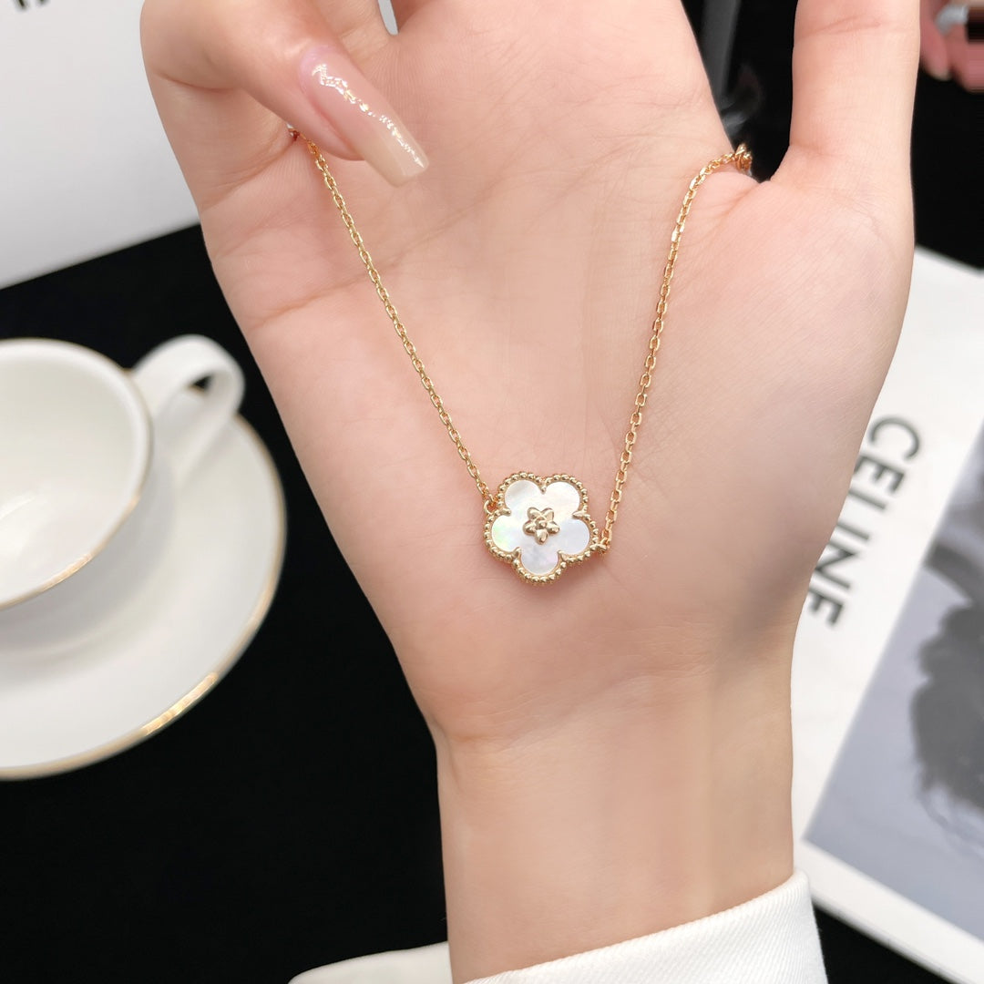 [Shinejoy]LUCKY SPRING ROSE GOLD MOP BRACELET