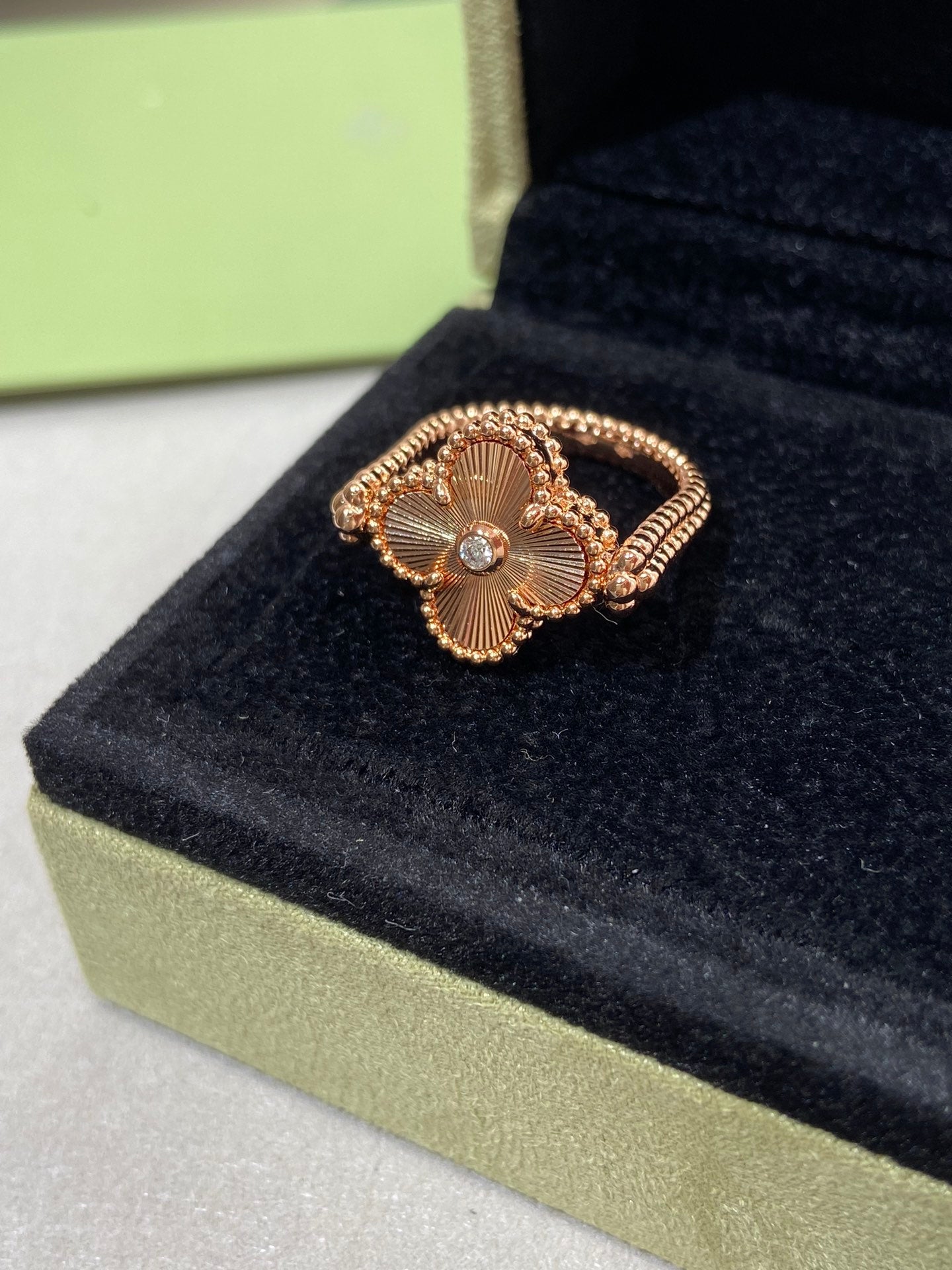 [Shinejoy]CLOVER RIVERSIBLE ROSE GOLD RING