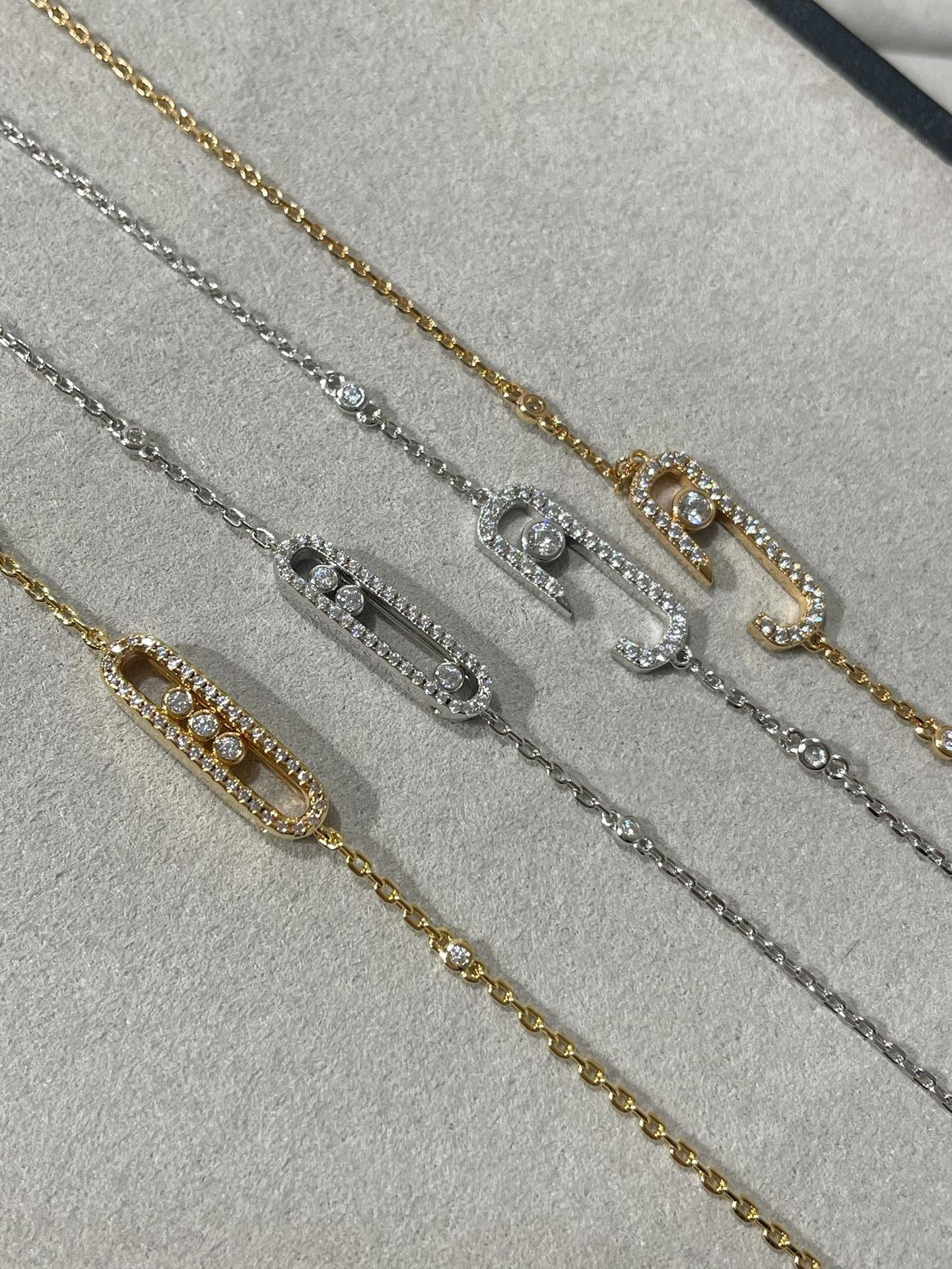 [Shinejoy]BABY MOVE DIAMOND BRACELET