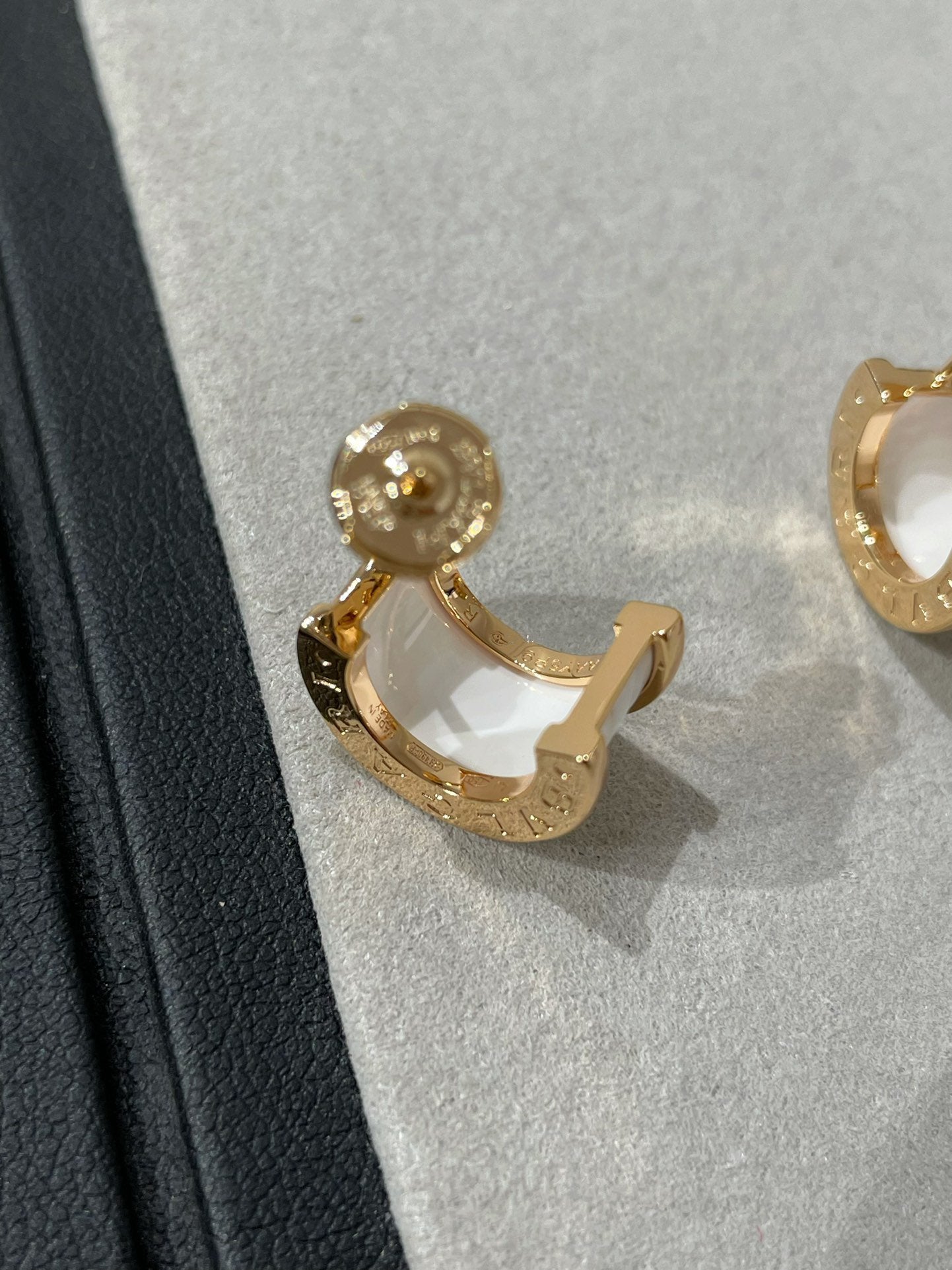 [Shinejoy]ZERO 1 PINK GOLD CERAMIC EARRINGS