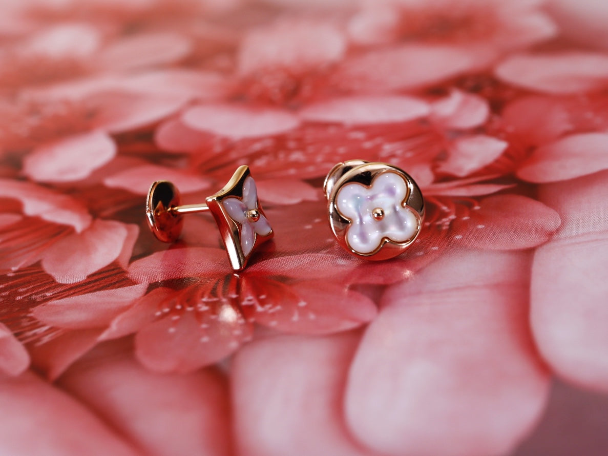 [Shinejoy]STAR AND SUN PINK GOLD MOP STUD EARRINGS