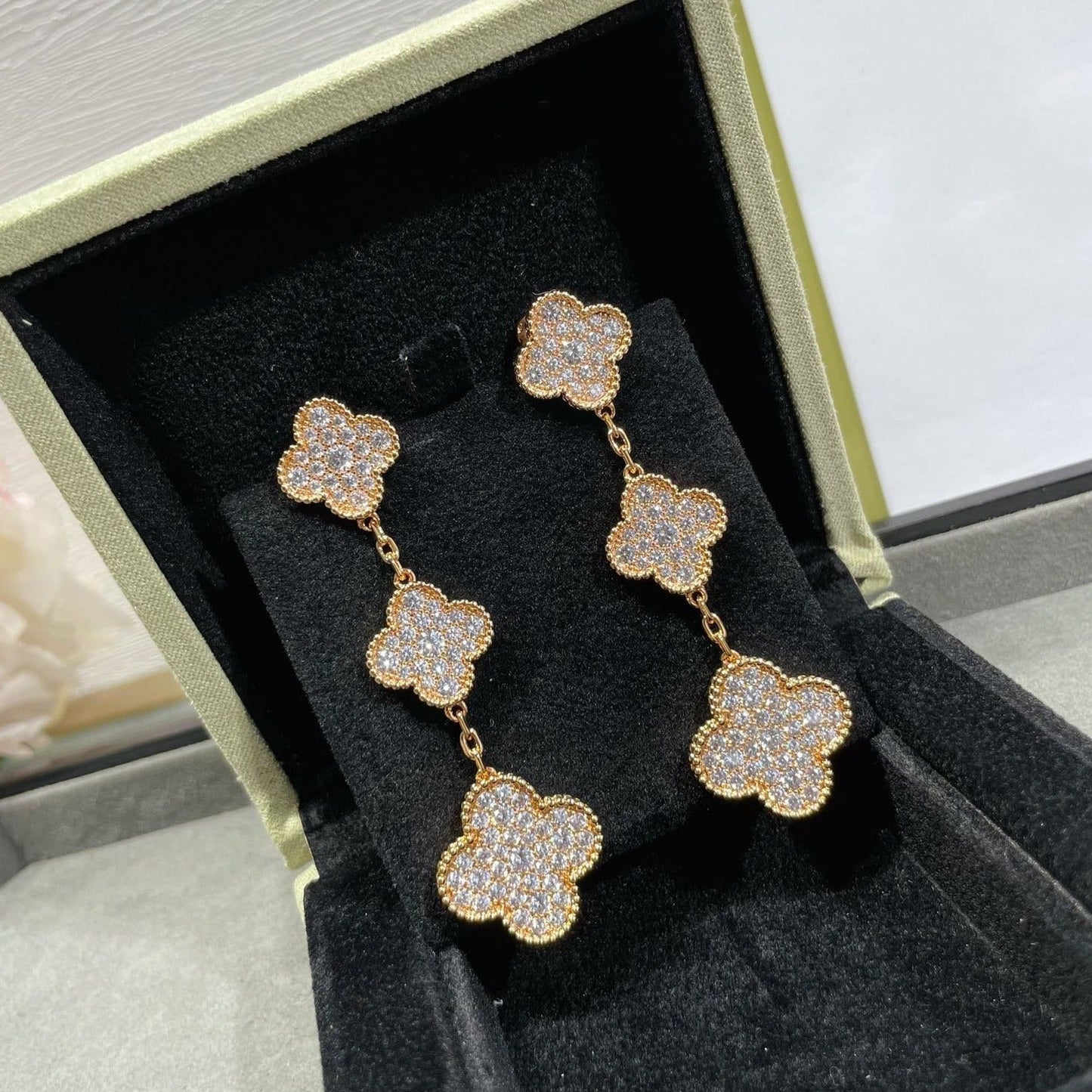 [Shinejoy]CLOVER 3 MOTIFS DIAMOND PAVED ROSE GOLD EARRINGS