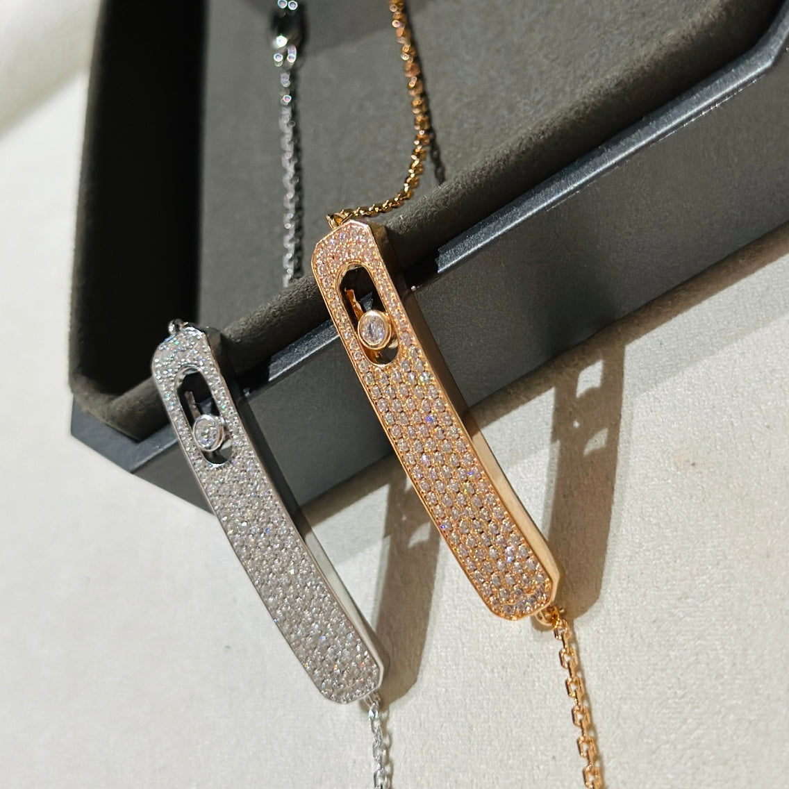 [Shinejoy]MOVE CLASSIQUE DIAMOND PAVED BRACELET
