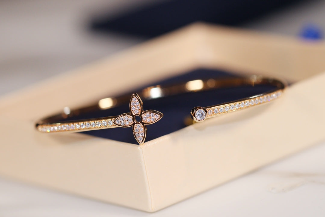 [Shinejoy]IDYLLE GOLD OPEN BRACELET DIAMOND PAVED