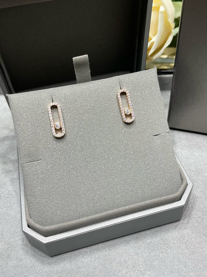 [Shinejoy]MOVE UNO STUD DIAMOND PAVED EARRINGS