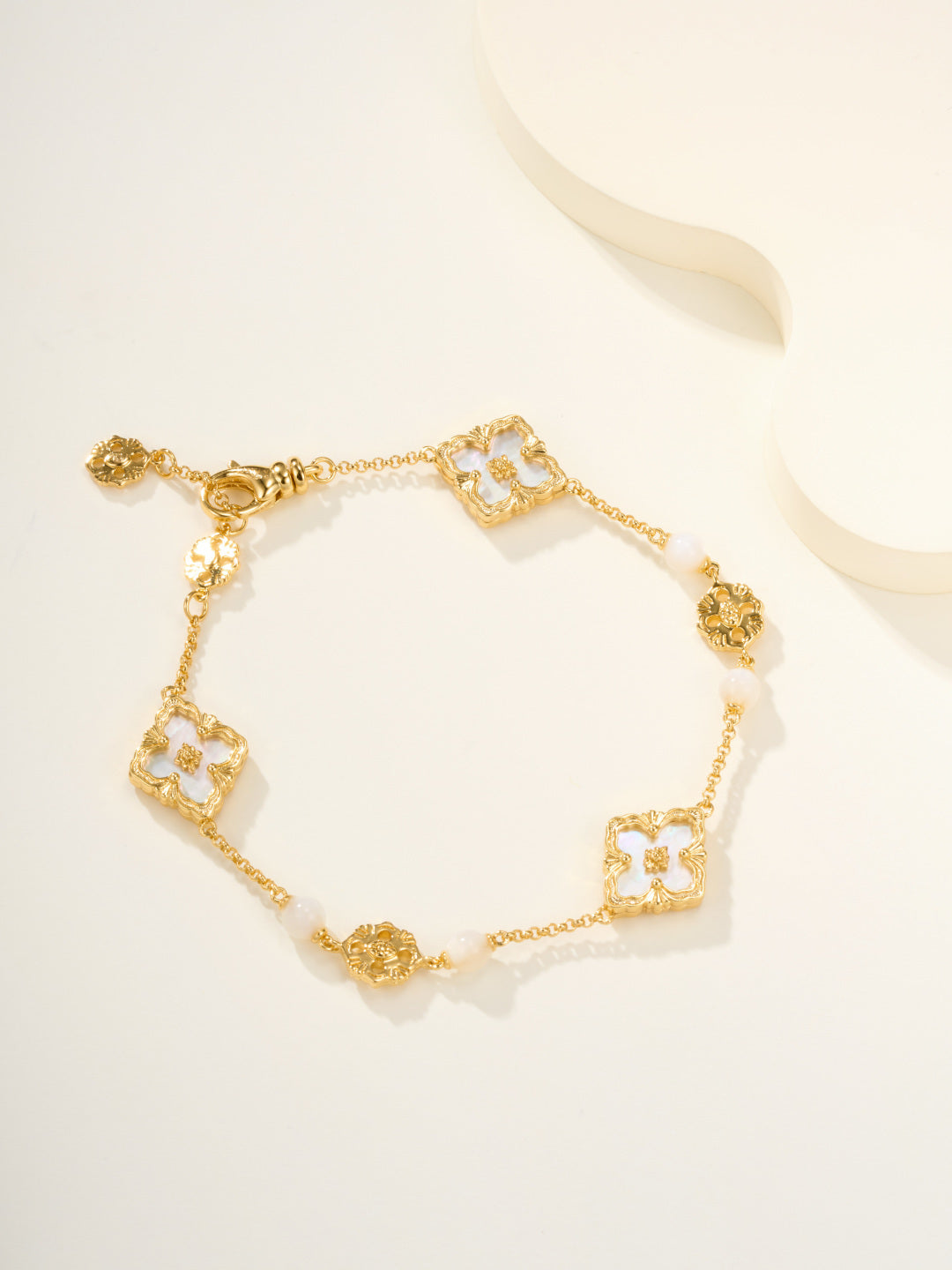 [?shinejoy]B.C.L ENAMELED Three-Flower Bracelet£¨Trumpet)