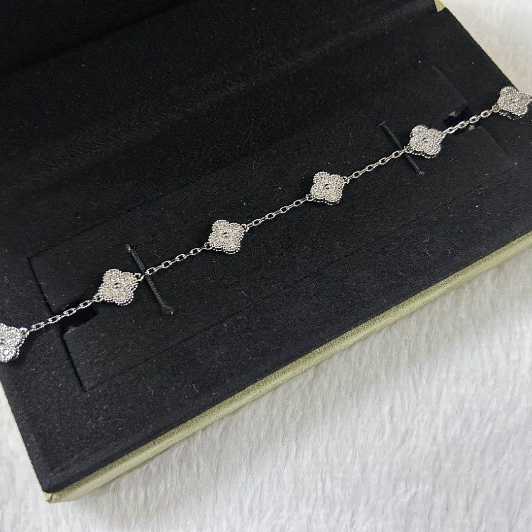 [⭐Shinejoy]CLOVER 6 MOTIF DIAMOND BRACELET