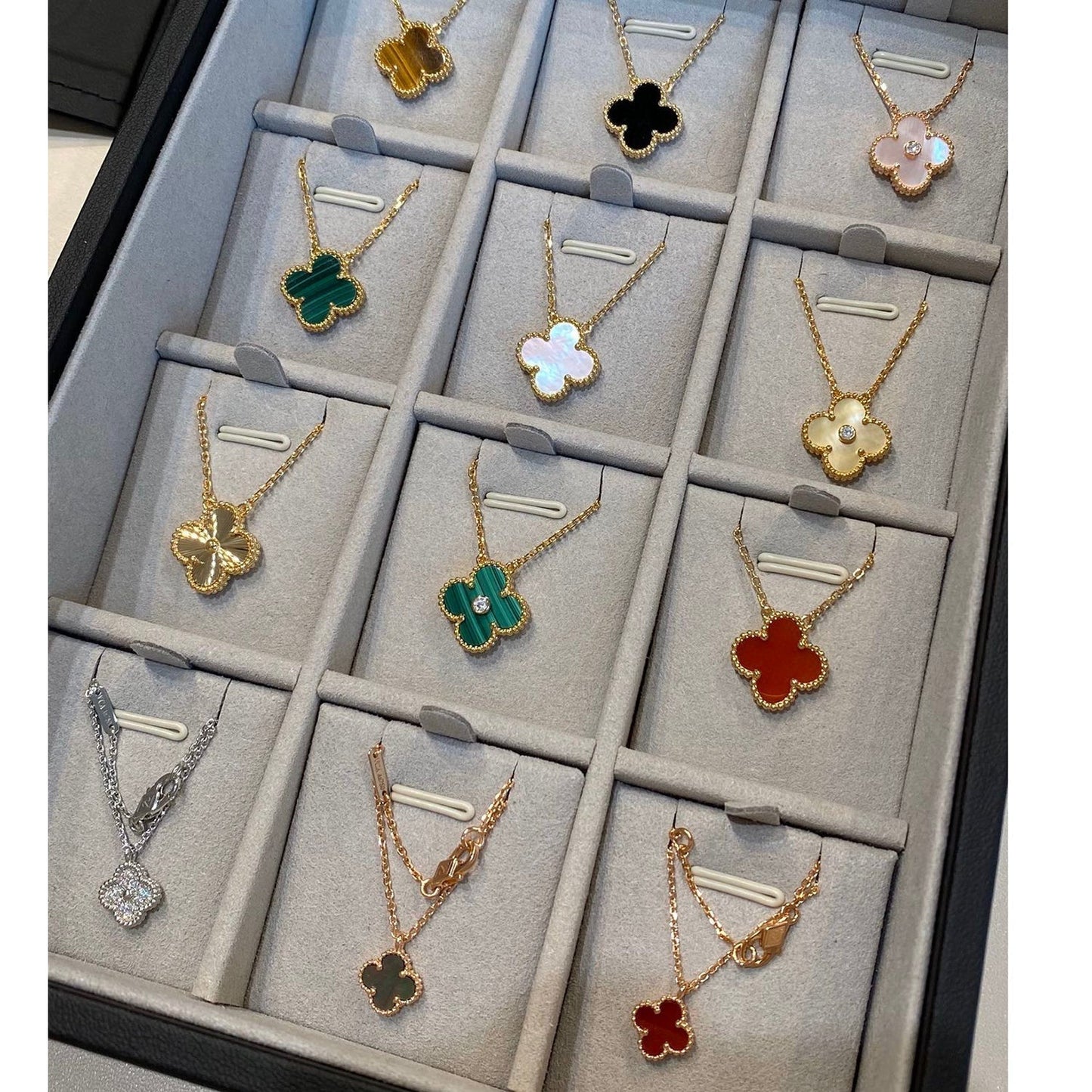 [Shinejoy]CLOVER 15MM BLACK ONYX SINGLE FLOWER NECKLACE