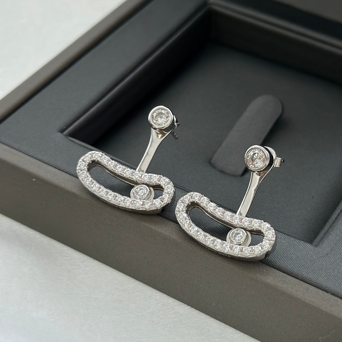 [Shinejoy]MOVE UNO SILVER DIAMOND EARRINGS