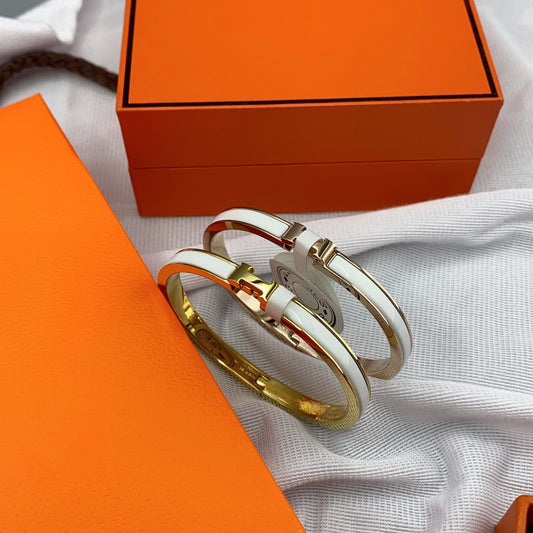[Shinejoy]CLASSIC HM CLIC WHITE 8MM ENAMEL BRACELET