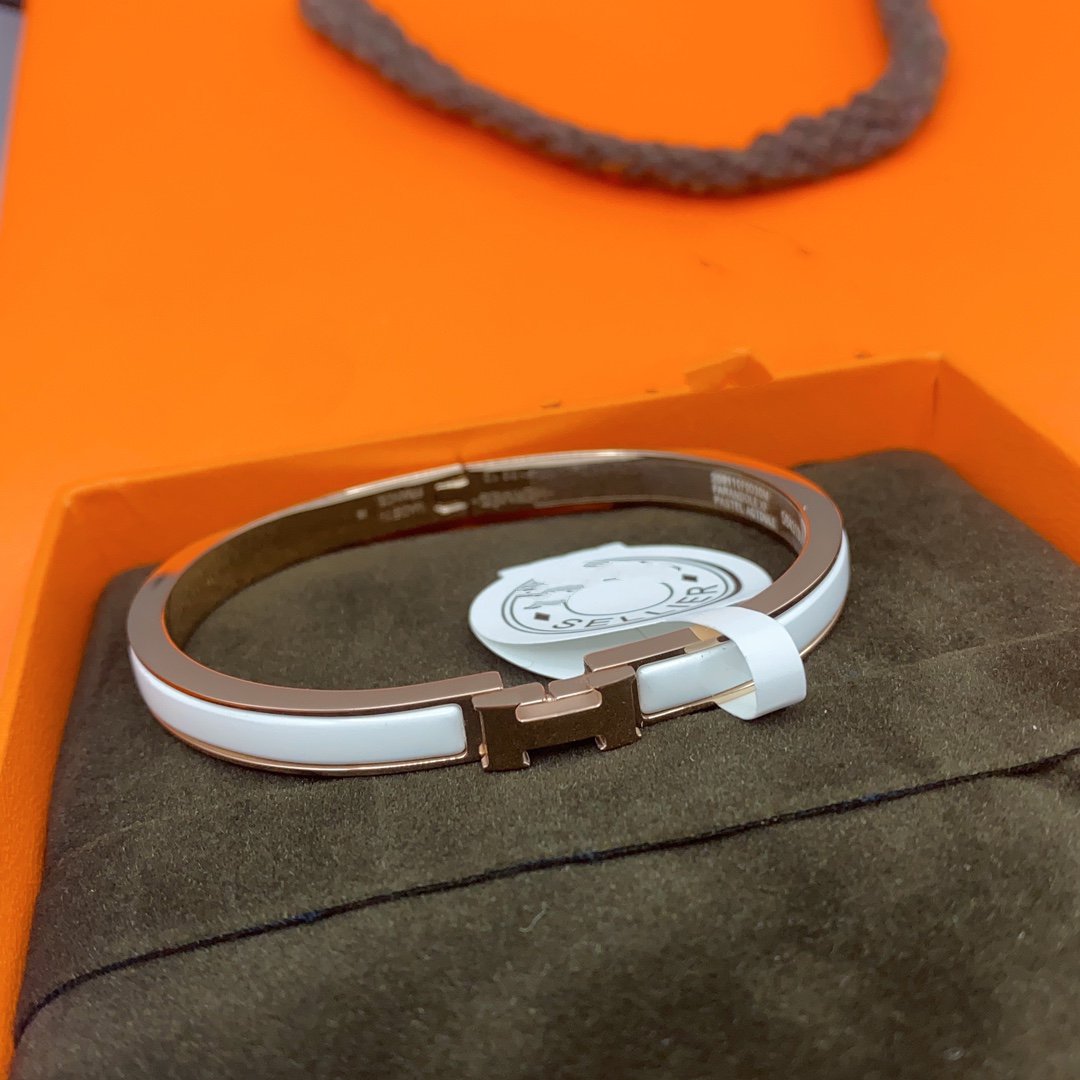 [Shinejoy]CLASSIC HM CLIC WHITE 8MM ENAMEL BRACELET