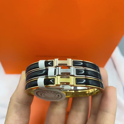 [Shinejoy]CLASSIC HM CLIC BLACK 8MM ENAMEL BRACELET
