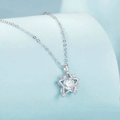 Collier pendentif étoile brillante