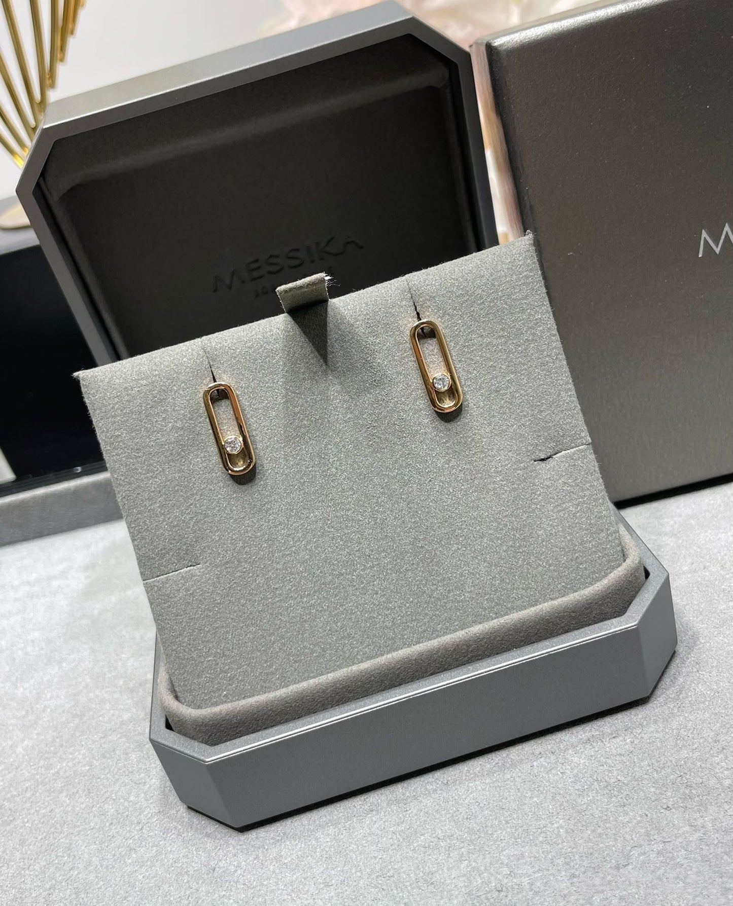 [Shinejoy]MOVE UNO SMALL 1 DIAMOND EARRINGS