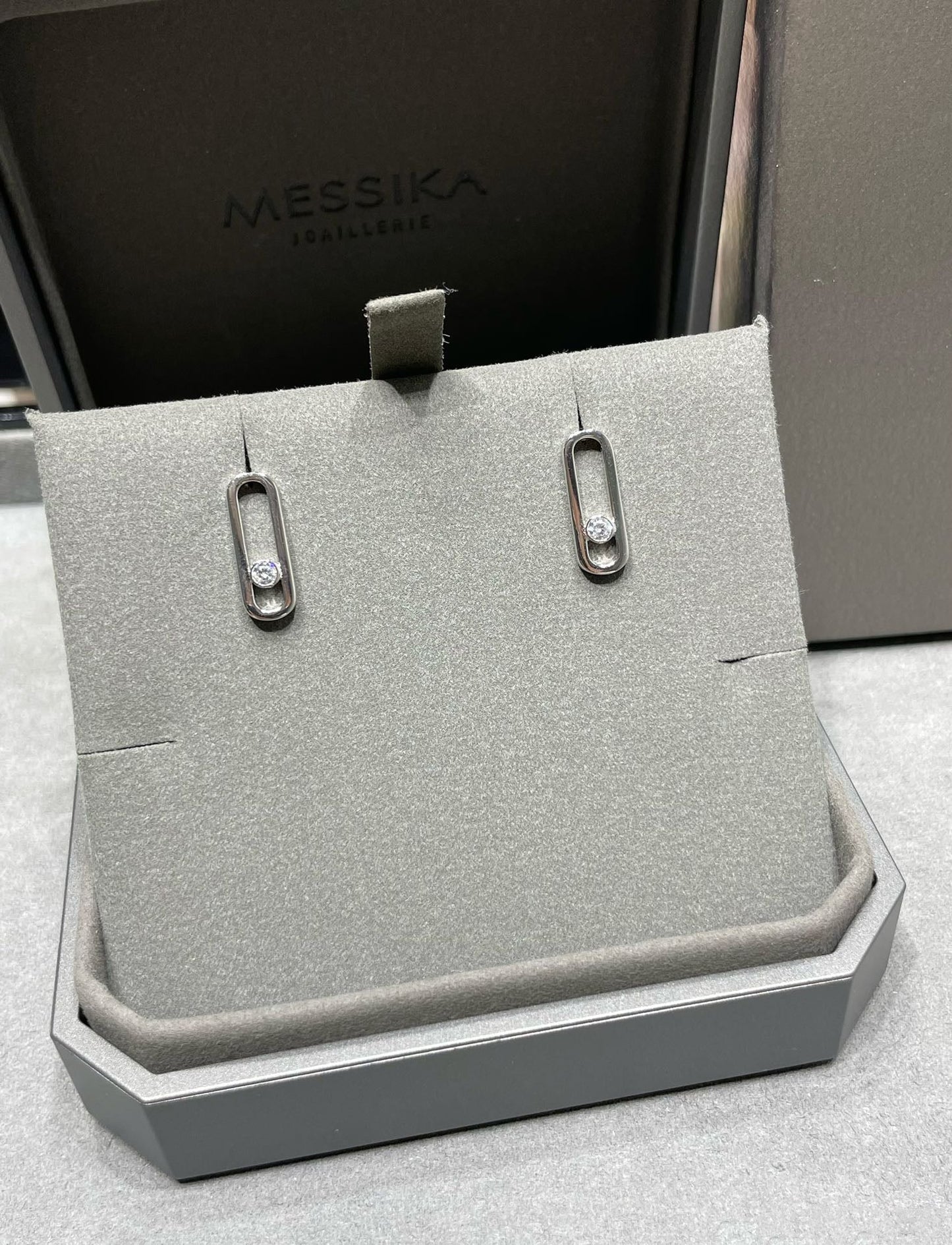 [Shinejoy]MOVE UNO SMALL 1 DIAMOND EARRINGS