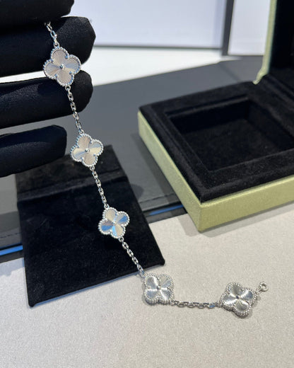 [⭐Shinejoy] COLLECTION BRACELET LASER 5 MOTIFS CLOVER